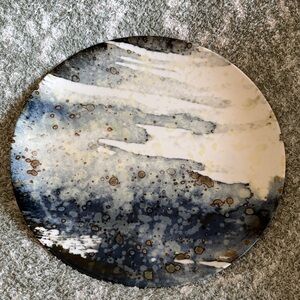 Abstract Geode Marblized Blue Ivory Gold Styled Serve Plate Ceramic 9.5” NWT